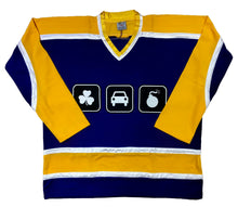 Charger l'image dans la galerie, Maillots de hockey violets et dorés avec un logo irlandais en sergé représentant une voiture piégée