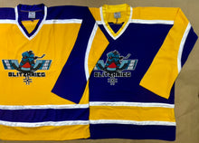Laden Sie das Bild in den Galerie-Viewer, Lila-goldene Hockey-Trikots mit dem Blitzkrieg-Twill-Logo