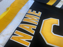 Charger l'image dans la galerie, Custom hockey jerseys with a "D" embroidered twill logo
