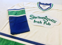 Laden Sie das Bild in den Galerie-Viewer, Individuelle Hockey-Trikots mit dem Shenanigans Irish Pub Team-Logo
