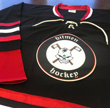 Laden Sie das Bild in den Galerie-Viewer, Individuelle Hockey-Trikots mit dem aufgestickten Hitmen Hockey-Twill-Logo