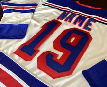 Laden Sie das Bild in den Galerie-Viewer, Custom hockey jerseys with the Brass Monkeys logo