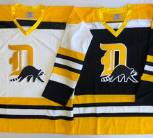 Charger l'image dans la galerie, Custom hockey jerseys with a "D" embroidered twill logo