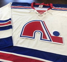 Laden Sie das Bild in den Galerie-Viewer, Individuelle Hockey-Trikots mit Nordiques-Twill-Wappen
