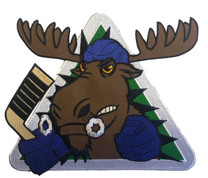 The embroidered twill Mad Moose logo