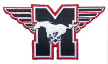 Laden Sie das Bild in den Galerie-Viewer, Flex-Fit-Mütze mit Wappen/Logo der Mustangs 39 $ (Weiß/Weiß)
